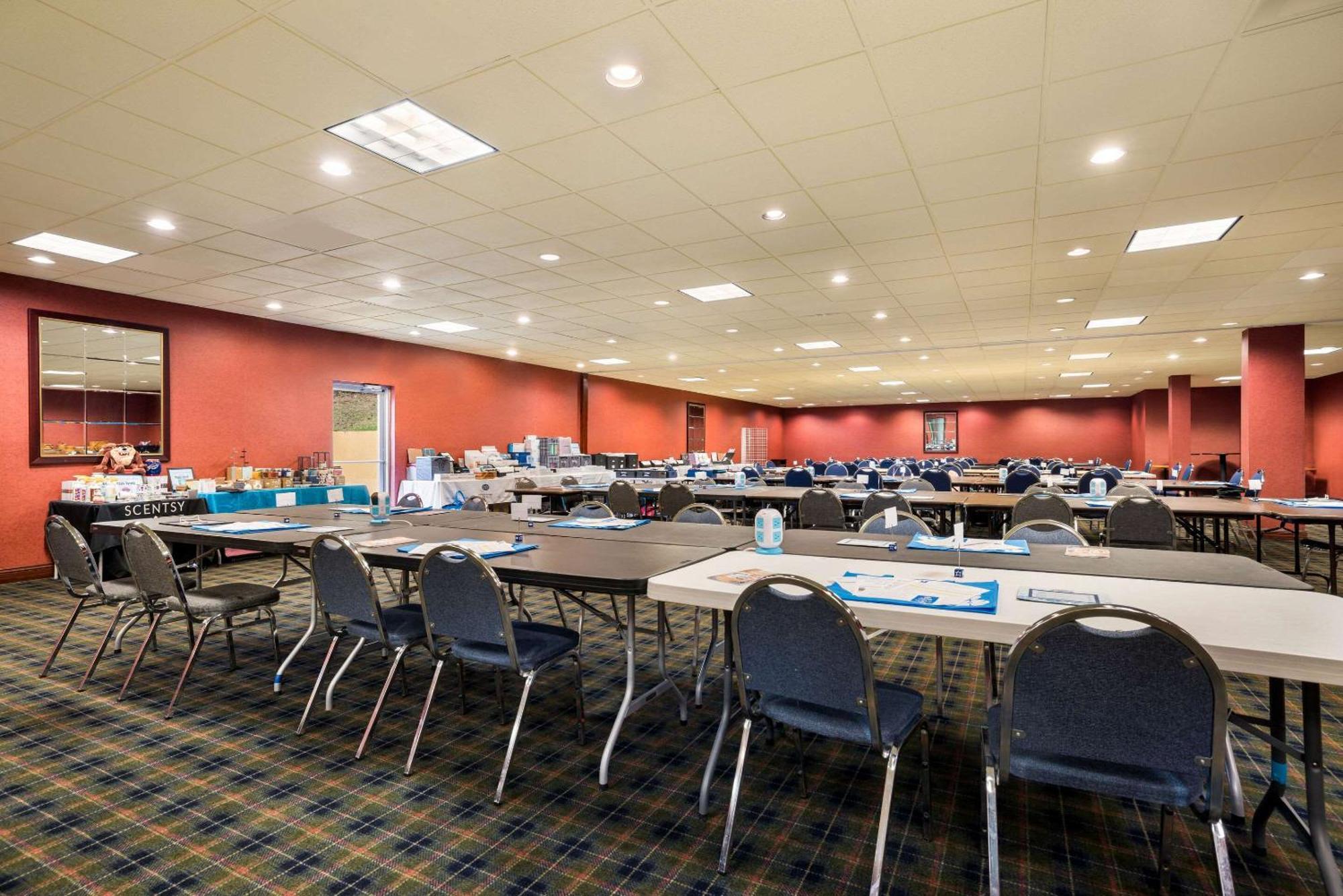 Suburban Studios Syracuse Fairgrounds 外观 照片