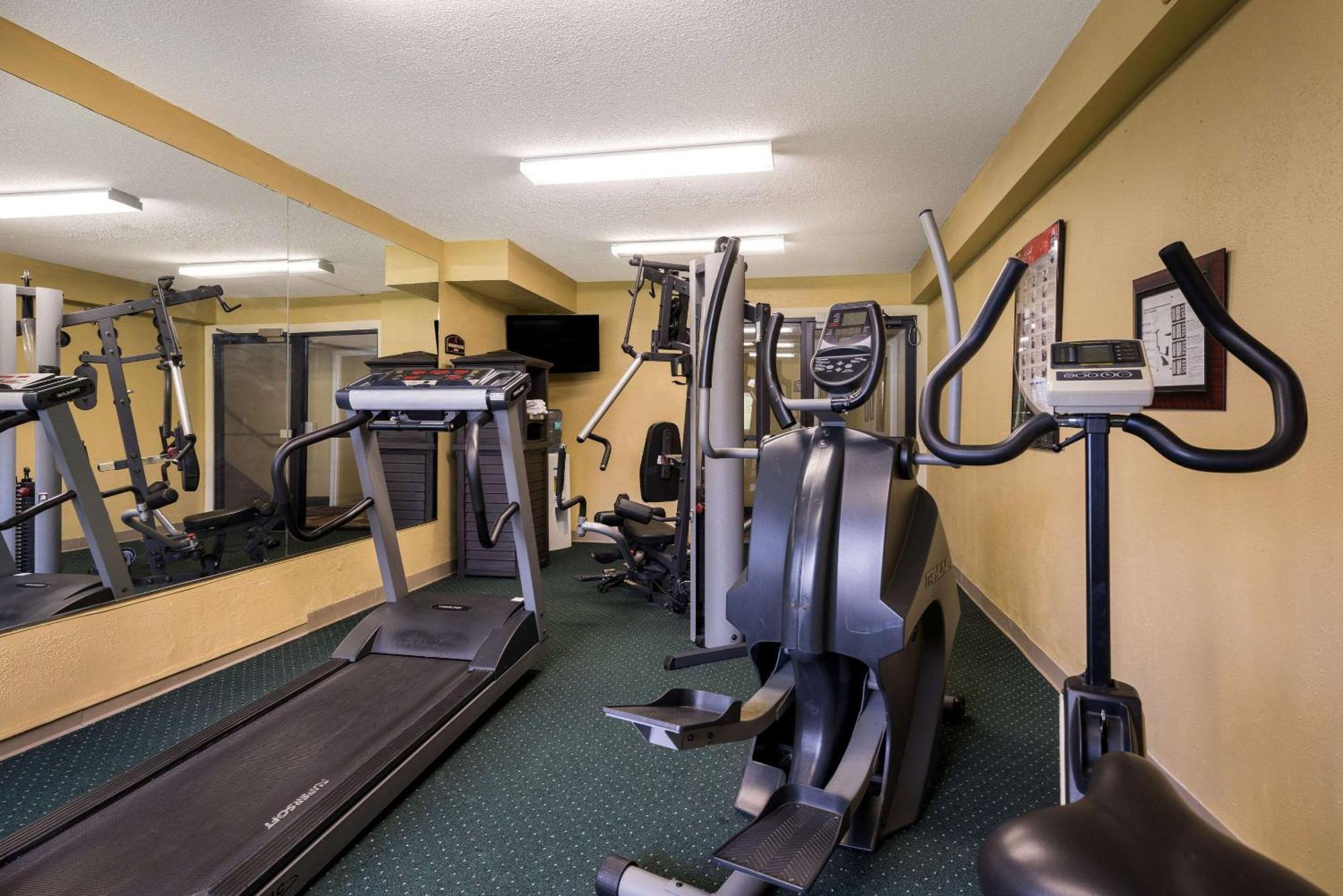 Suburban Studios Syracuse Fairgrounds 外观 照片