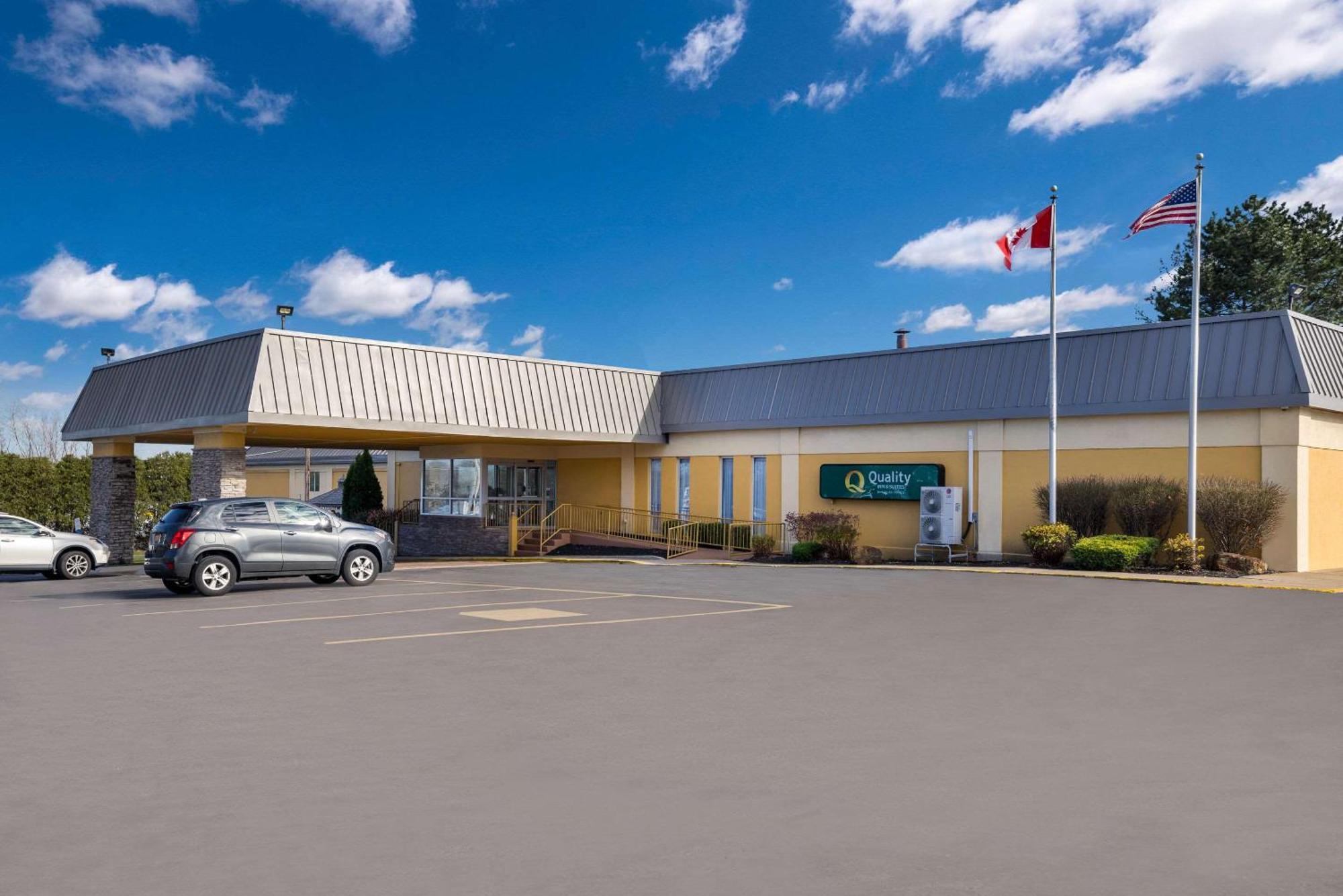 Suburban Studios Syracuse Fairgrounds 外观 照片